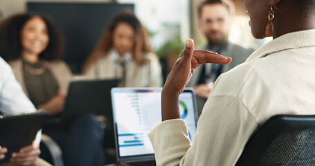 Consultant in Human Resources & Data (m/f) (ref: MFHR-02)